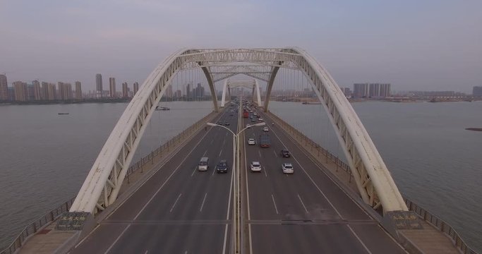 Seashore city bridge, traffic flow