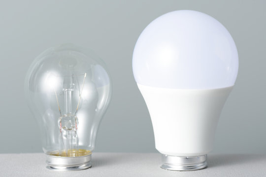Led lamp and incandescent bulb