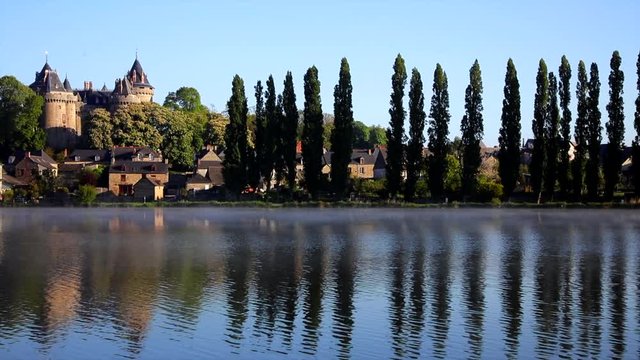 Vid&eacute;o, Bretagne, Ch&acirc;teau de Combourg