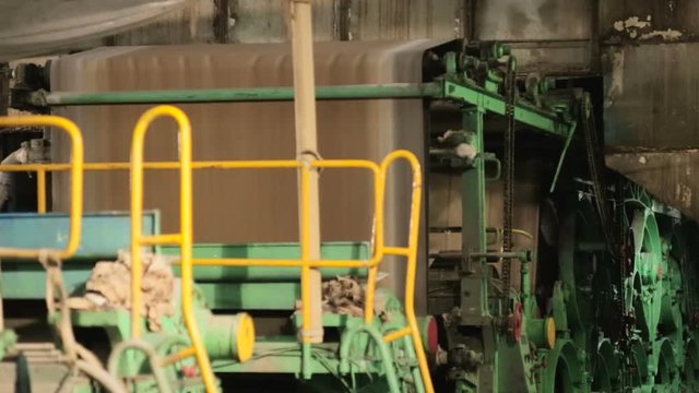 Paper production machine. Processing of secondary resources. Paper recycling. Large enterprise