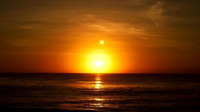 Sunset over Ocean - Timelapse of Beautiful Orange Sun Setting on Sea - Time-Lapse on Water