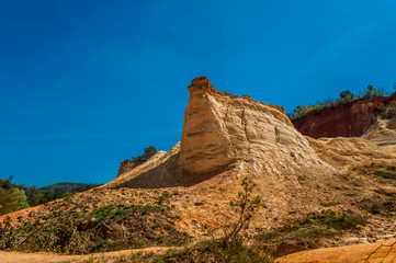 Rustrel, Colorado Fran&ccedil;ais.