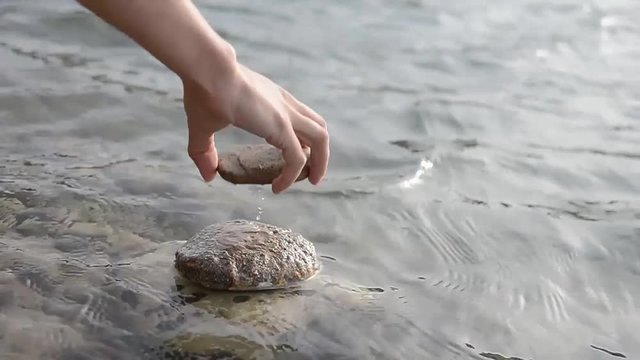 Stones string