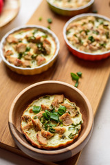 tart with chicken