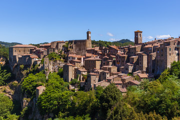 Fototapeta na wymiar Sorano medieval town in Tuscany Italy