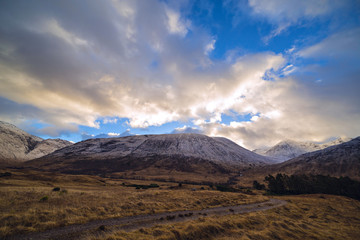 Fototapeta na wymiar Winter landscape of Scottish nature with Glencoe mountains at Glen Etive