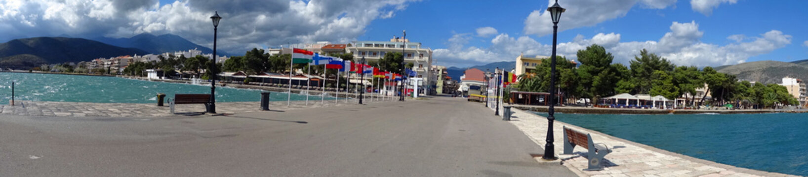 Gr&egrave;ce, port de It&eacute;a 