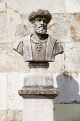 Bust of Vasco da Gama in the San Pedro de Alcantara Garden. Lisbon. Portugal.