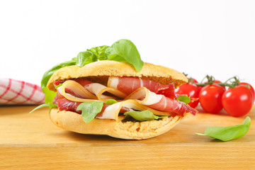 Italian dry-cured ham sand1ich