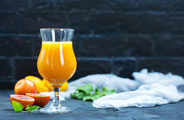 orange juice and orange