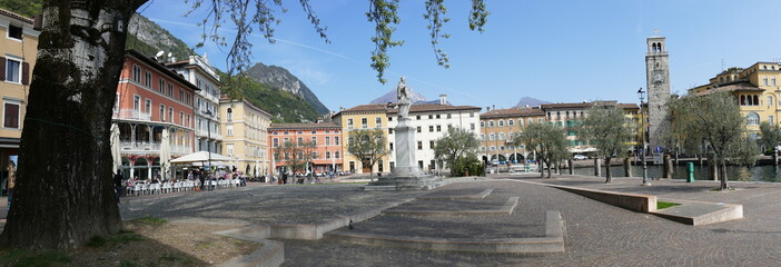 Fototapeta premium Porto di Riva del Garda 