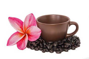 Fototapeta na wymiar Coffee cup and coffee beans