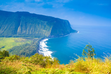 View of the outcrop and ocean