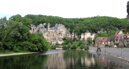 Fototapeta na wymiar La Roque-Gageac,village classé sur la Dordogne,Périgord noir