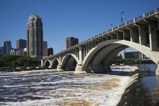 Third Avenue Bridge on the Mississippi River, Minneapolis, Hennepin County, Minnesota, USA