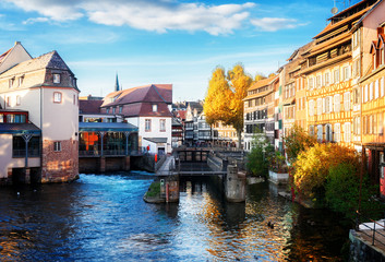 Obraz premium canal and gateway of Petit France medieval district of Strasbourg, France, retro toned