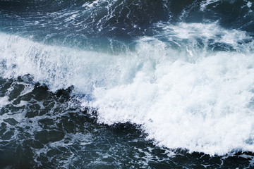 Fototapeta na wymiar Crashing Waves of the Ocean