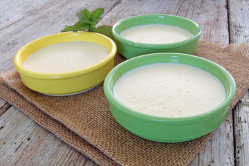 crèmes aux oeufs