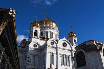 Fototapeta premium Mosca, Russia, 26/04/2017: vista della Cattedrale di Cristo Salvatore, la più alta chiesa cristiana ortodossa del mondo