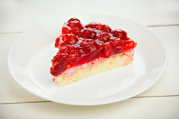 delicious cheesecake with strawberries