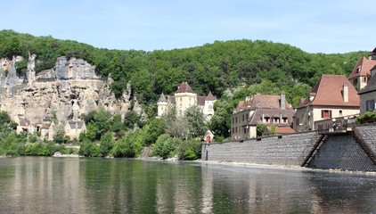 Fototapeta premium village de la Roque-Gageac sur la Dordogne,pays Sarladais,Périgord noir