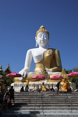 Fototapeta premium Buddha statue