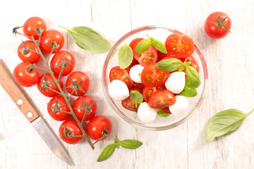 tomato salad with mozzarella and basil