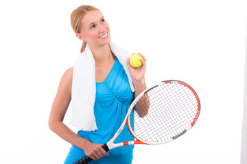 sportliche junge frau beim tennis