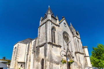Fototapeta na wymiar Saint Jacques Church in Cognac, France