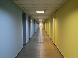 Corridor with yellow and blue walls