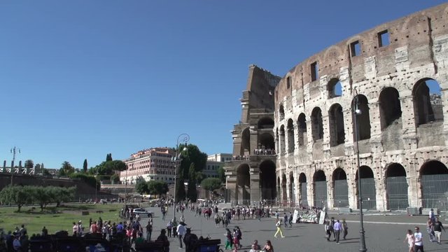 Backside of the Colosseum, time lapse