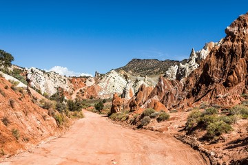 colorful red sandstone at Cottonwood canyon Road