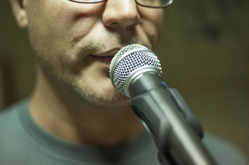 Singer microphone