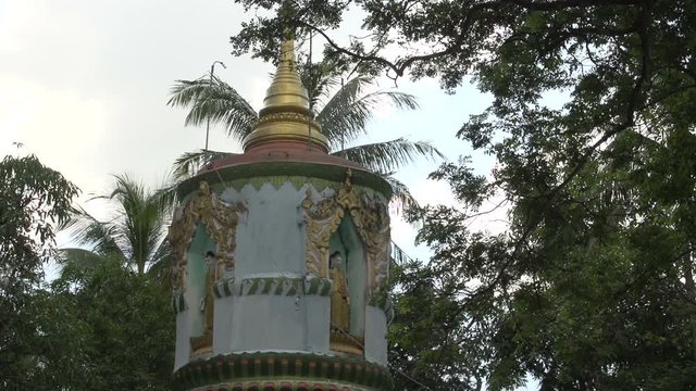 Pathein, Shwe Wetluu Pagoda in small village