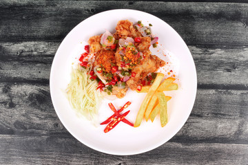Spicy crispy deep-fried Karaoge chicken salad.