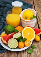 Juice and fresh citrus fruits