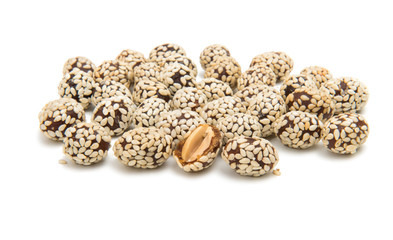 Peanuts in sesame seeds