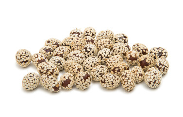 Peanuts in sesame seeds