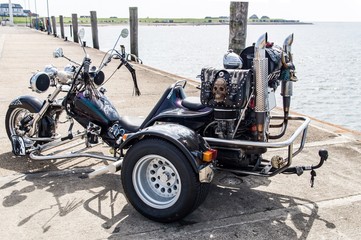 Fototapeta na wymiar Motorrad an der Nordsee