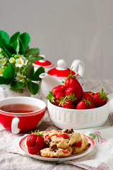 strawberry chocolate chip cookies