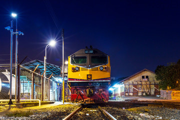 Train and head machine