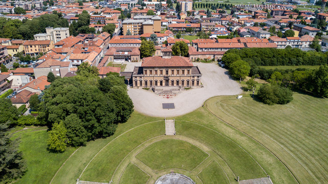 Tigli Bilder – Durchsuchen 126 Archivfotos, Vektorgrafiken und Videos ...