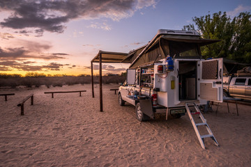 Fototapeta na wymiar Camping in der Kalahari
