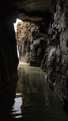 Interior de Cueva en la Playa de las Catedrales