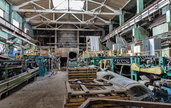 Slate production plant. Conveyor line