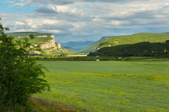 Cave City In Bakhchysarai Raion, Crimea