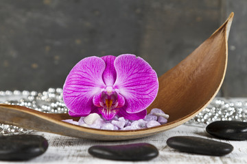 Naklejki  koncepcja równowagi życiowej z orchideą i gorącymi kamieniami