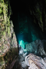 Obraz premium Turquoise blue water color at spring of river Soca in slovenian Alps, Slovenia