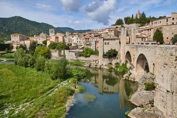 Obraz na płótnie Canvas Besalu medieval village in Girona, Spain