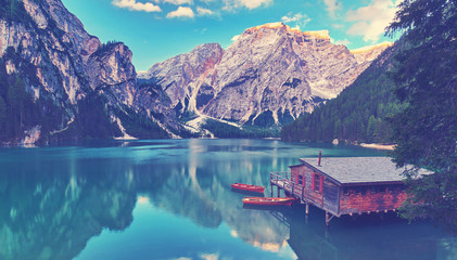 Natursee in den Dolomiten